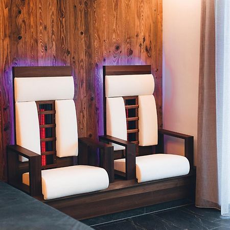 Burgstadl Aparthotel & Restaurant Ladis Ngoại thất bức ảnh
