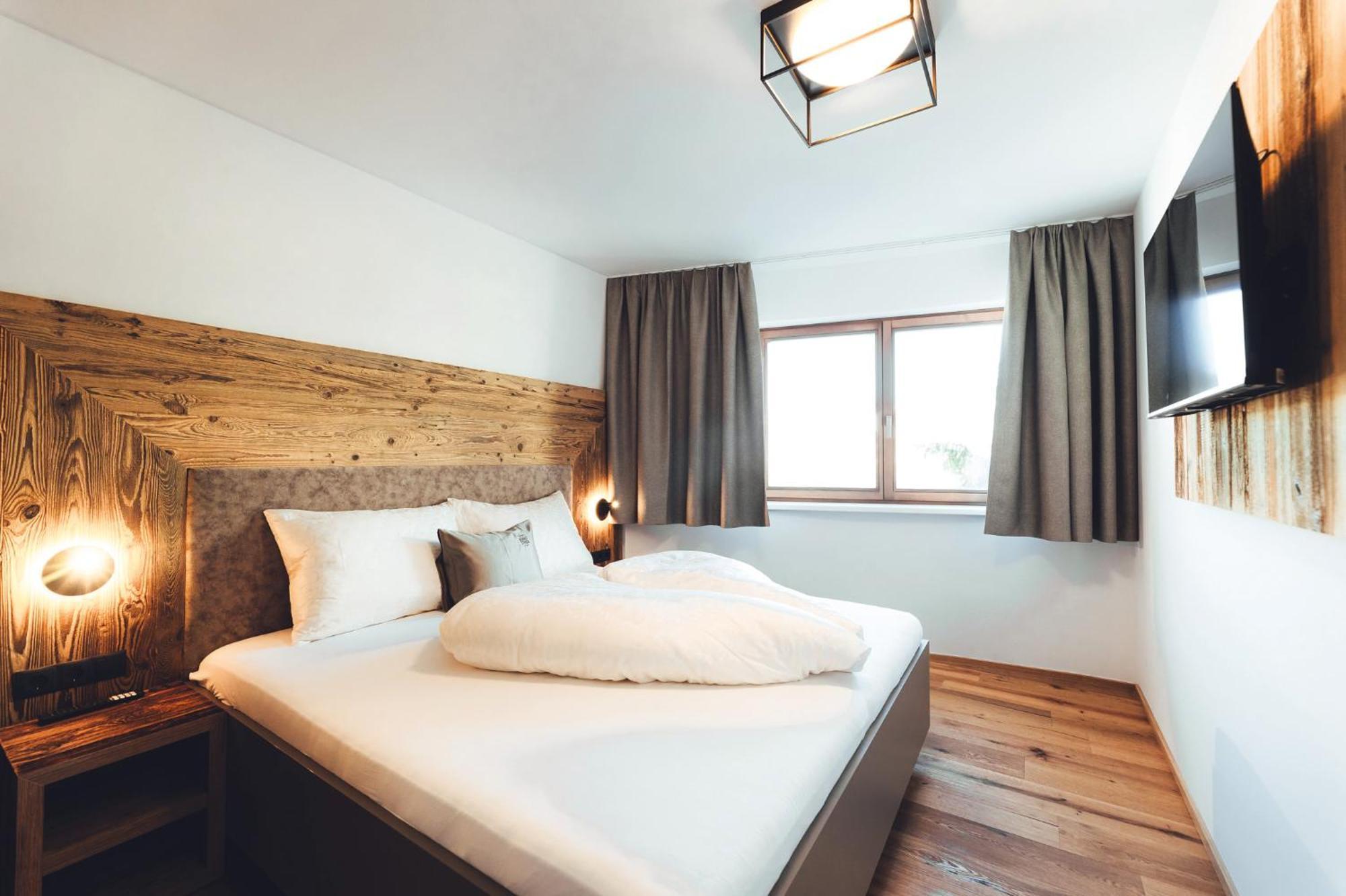 Burgstadl Aparthotel & Restaurant Ladis Ngoại thất bức ảnh