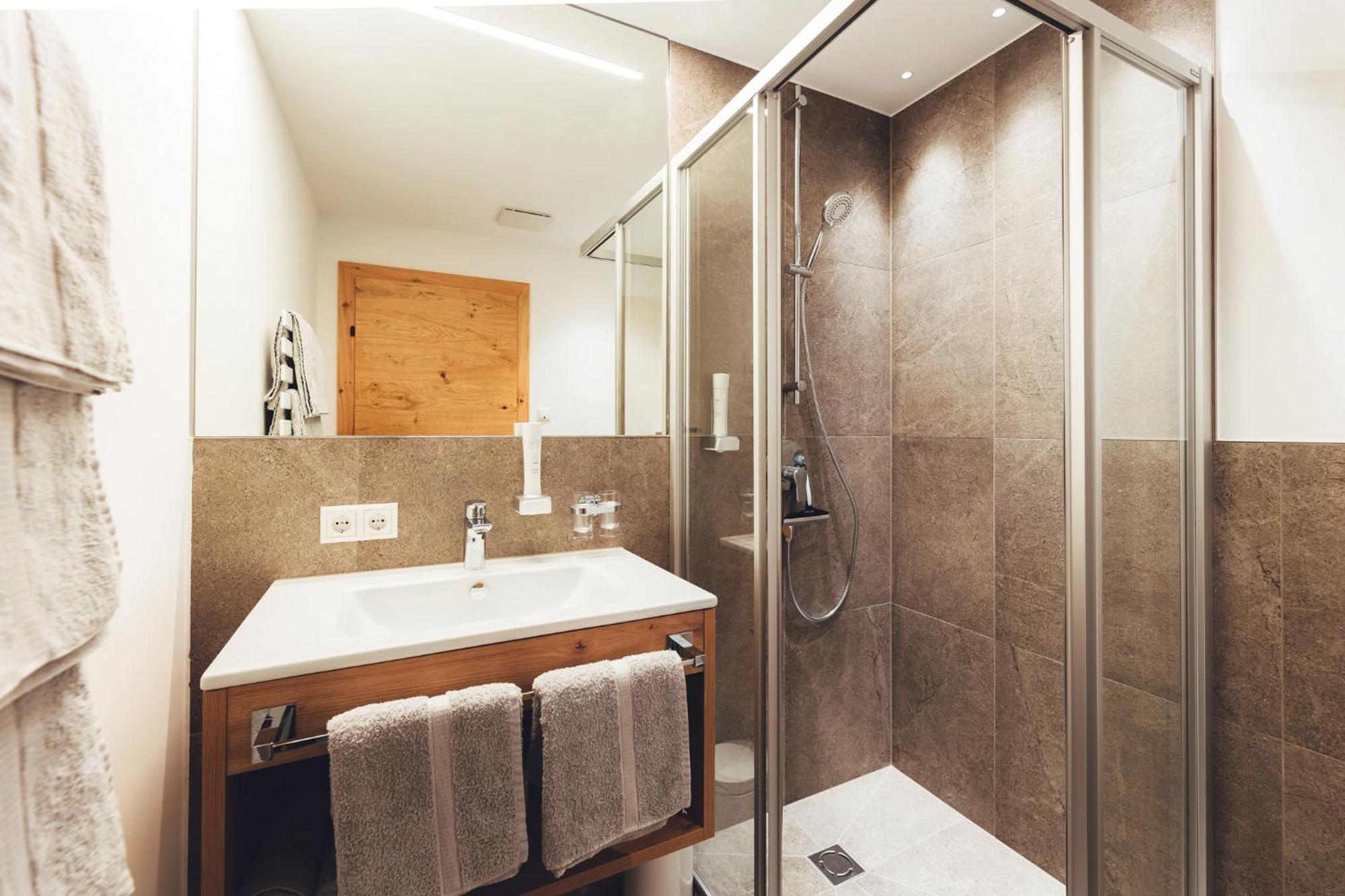 Burgstadl Aparthotel & Restaurant Ladis Ngoại thất bức ảnh